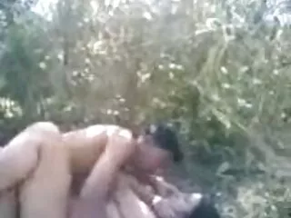 न्युबिल फिल्म्स - मूवी सेक्सी बीएफ वार्म समर डेज