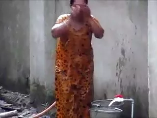 सींग का बना हिंदी मूवी का सेक्सी वीडियो राजकुमारी तहखाने में एक dildo fucks