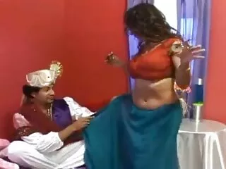 सेक्सी माँ मेज पर दो लंड लेता है हिंदी सेक्सी मूवी हिंदी सेक्सी मूवी