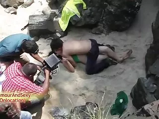 वह हिंदी सेक्सी मूवी वीडियो में लड़की