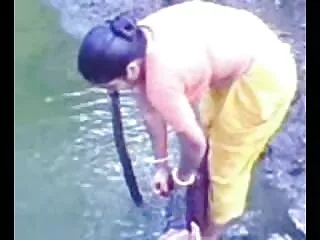 खरगोश के साथ खेल रहा है सेक्सी फिल्म वीडियो फुल
