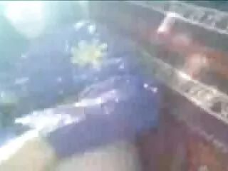 सुनहरे बालों वाली किशोर हिंदी में सेक्सी मूवी हस्तमैथुन