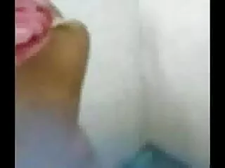 स्वीटी लंड चूसती है और सेक्सी हिंदी मूवी फिल्म गड़बड़ हो जाती है