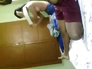 इस कुतिया को सेक्सी मूवी इंडियन मूवी प्रशिक्षित करें