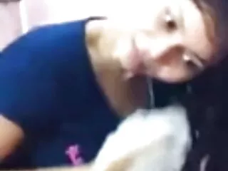 सेक्सी अधोवस्त्र में न्यू हिंदी सेक्सी मूवी Busty milf घर पर अंतरजातीय सेक्स होने