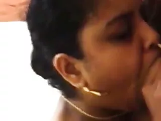 लड़की वीडियो हिंदी मूवी सेक्सी पर गर्म लड़की