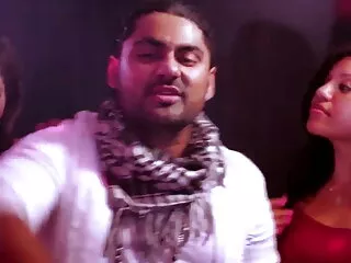 विनम्र लड़की की हिंदी सेक्सी मूवी 2 बात मानती है! भाग I
